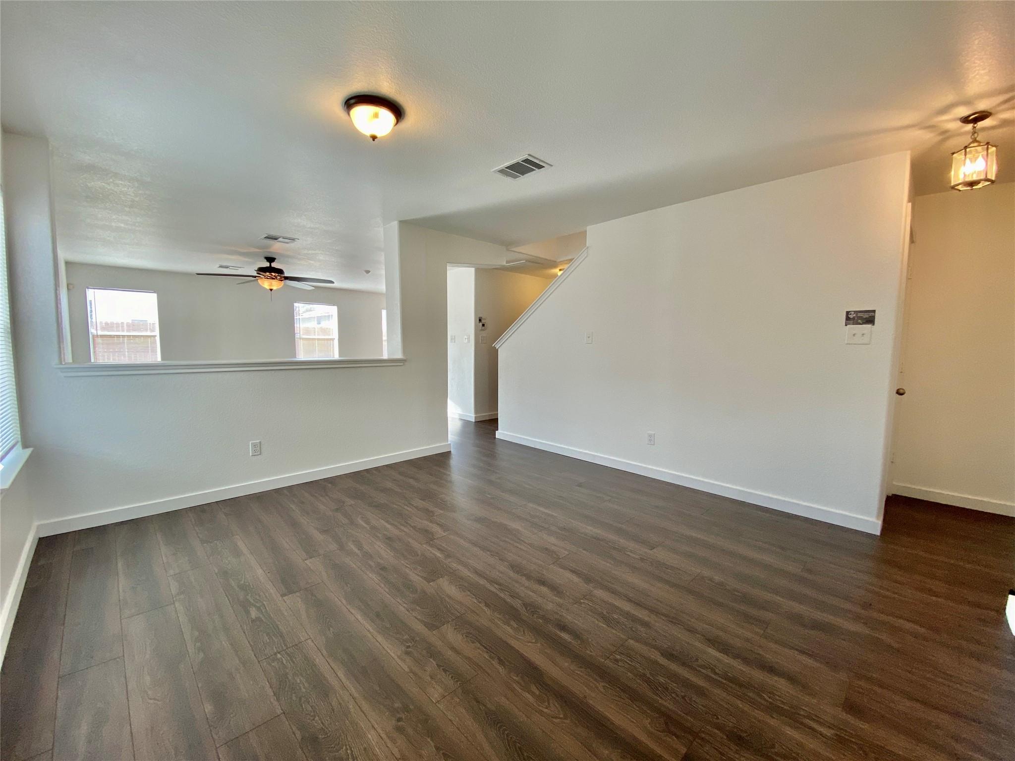 6608 Ferrystone Pass Property Photo 3