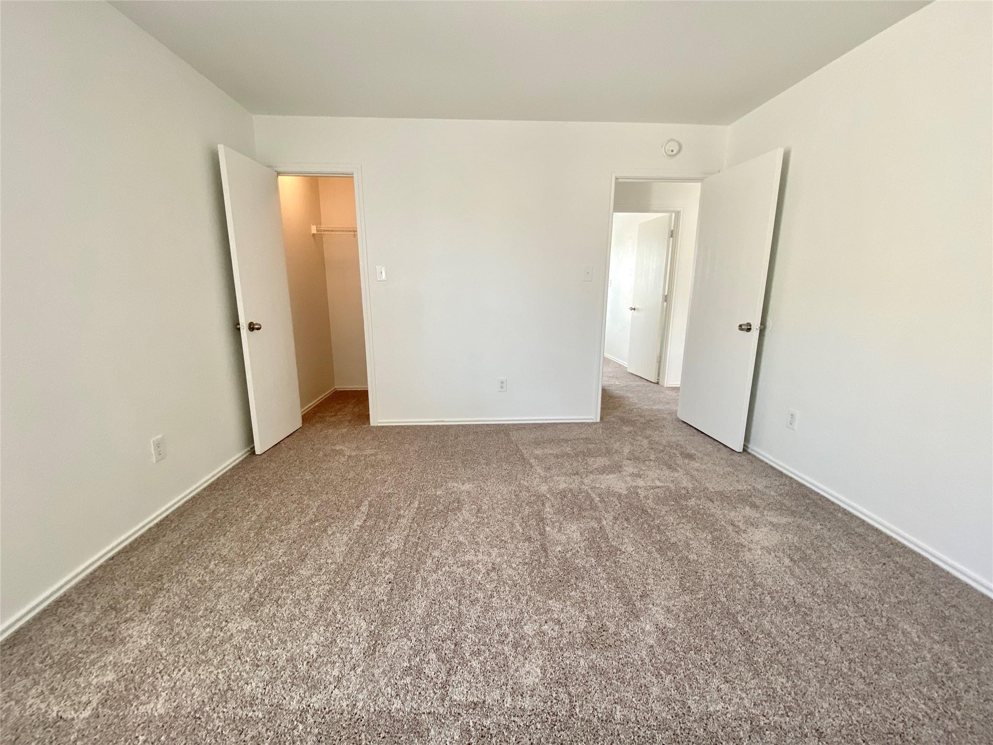 6608 Ferrystone Pass Property Photo 9