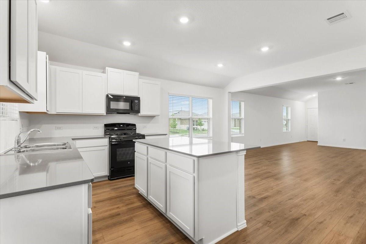 104 Winged Foot Cv Property Photo 13