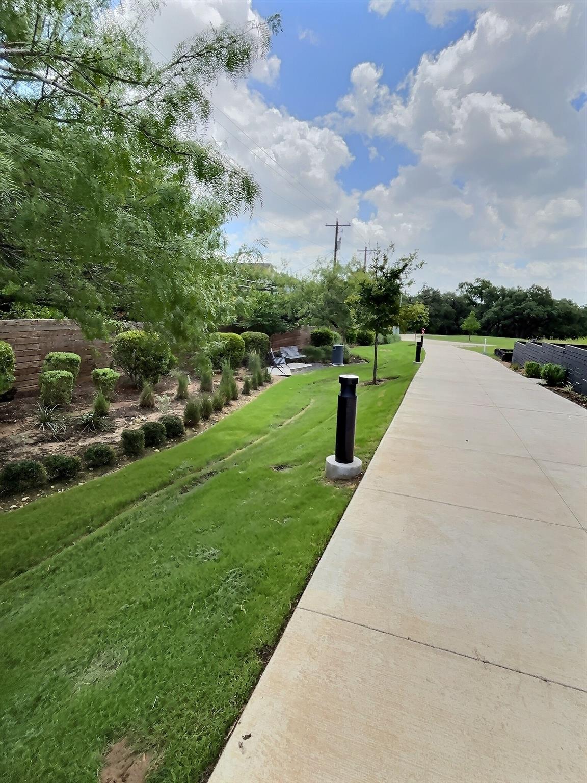 4407 Grotto Dr Property Photo 4