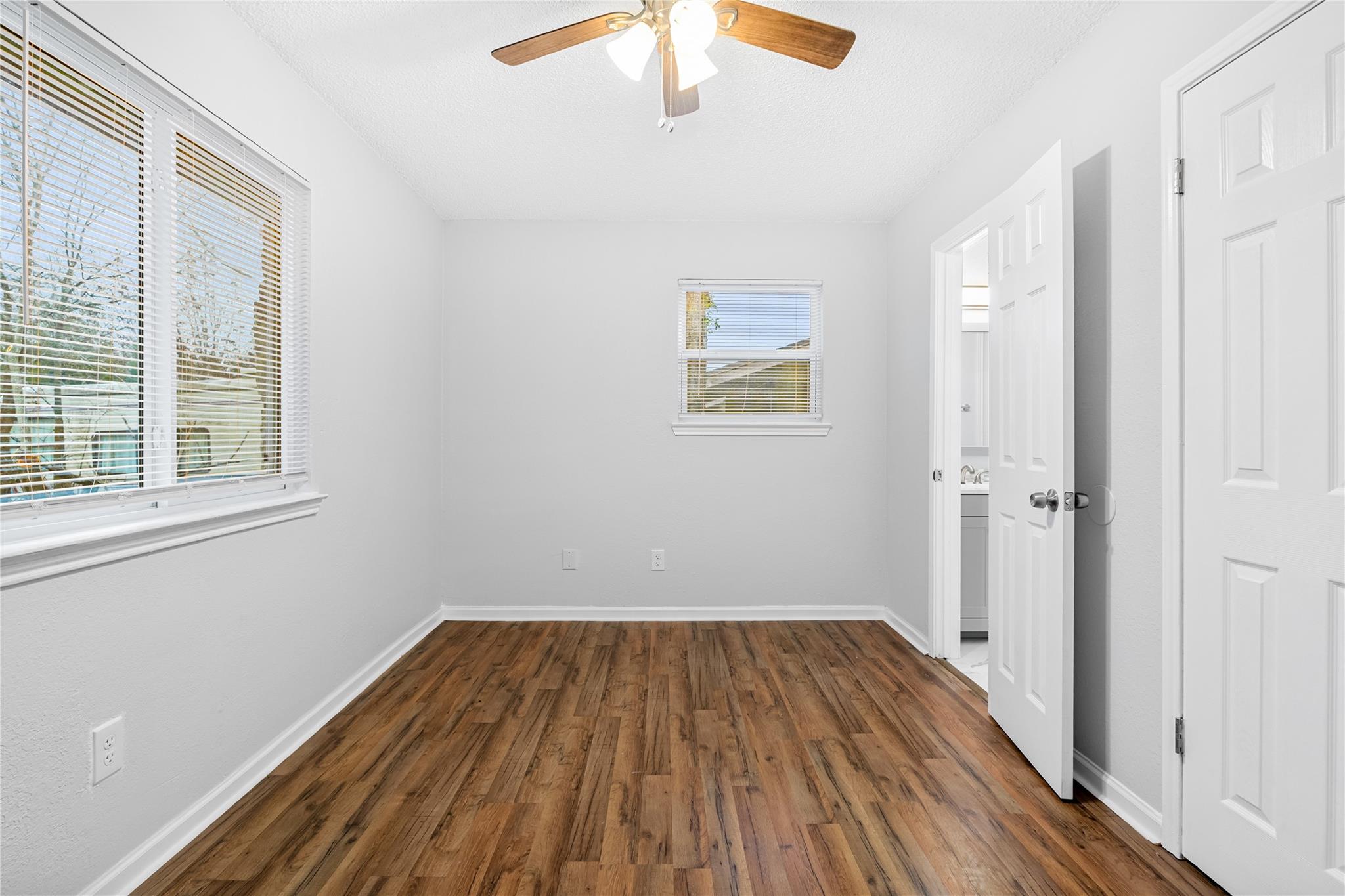 10511 Man O War Ave Property Photo 10