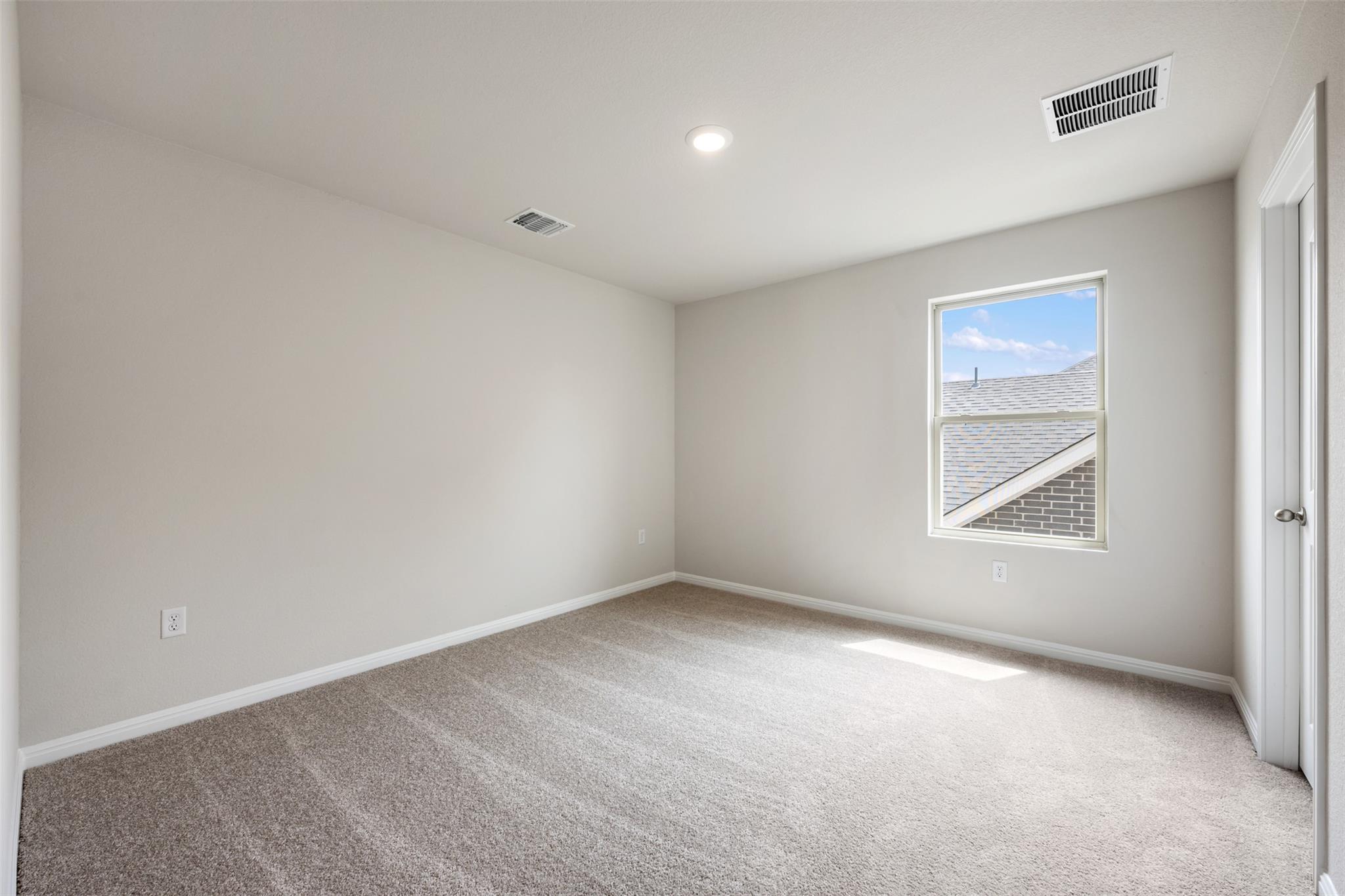 104 Kirra Ct Property Photo 34