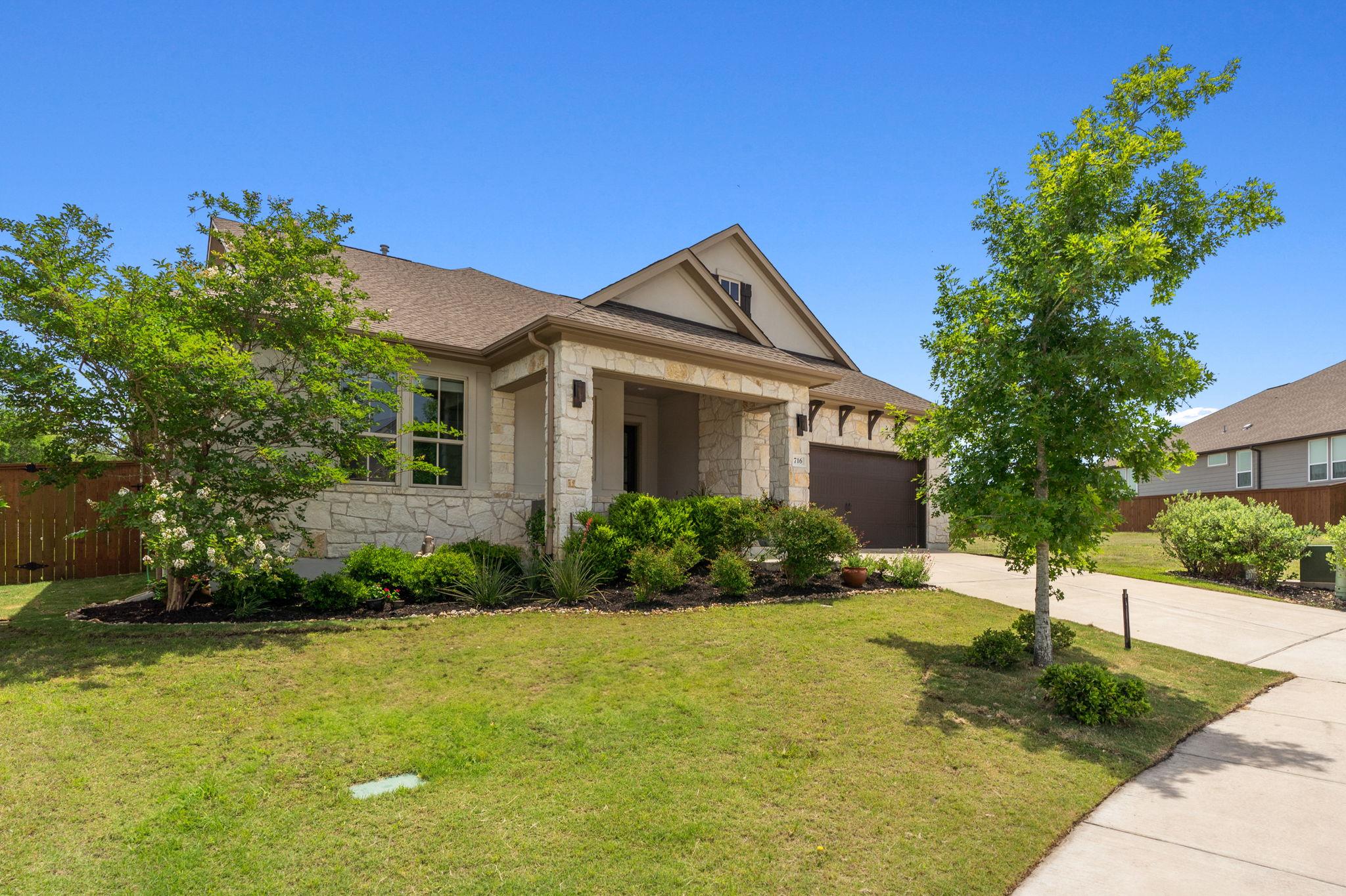 716 Dayridge Dr Property Photo