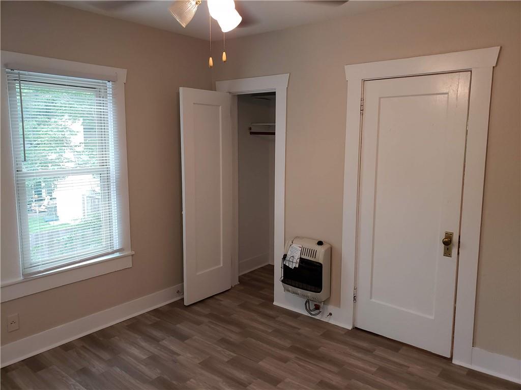 405 E 38th St #2 Property Photo 3
