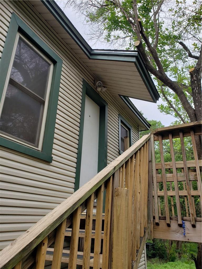 405 E 38th St #2 Property Photo 12