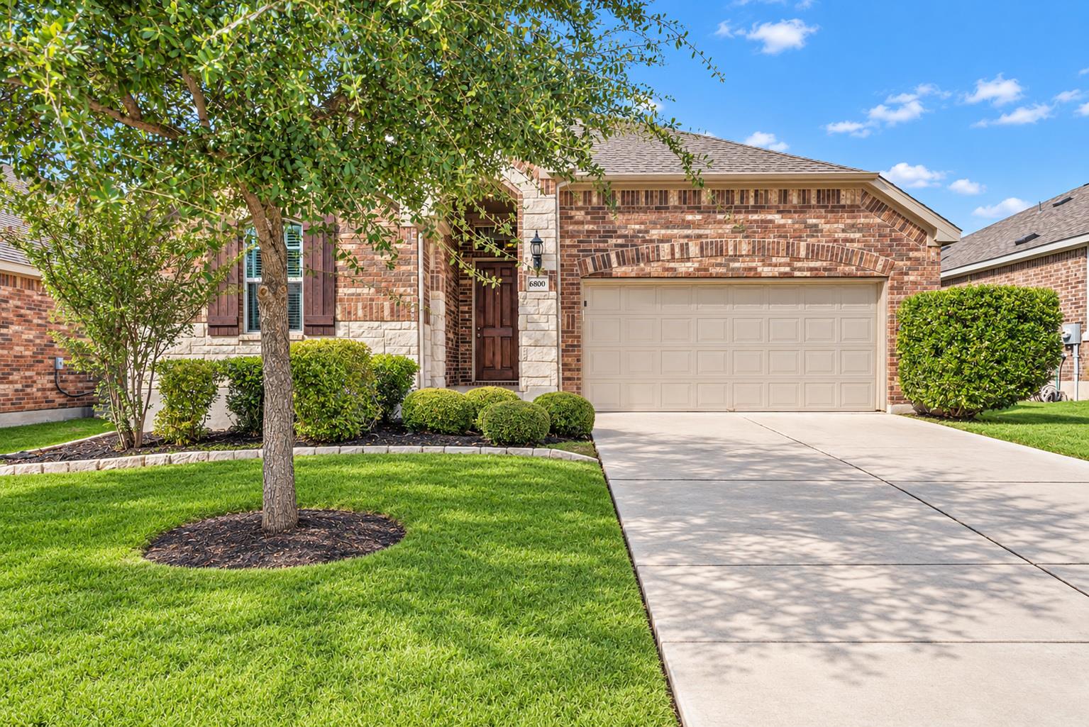 6800 Catania Loop Property Photo 1