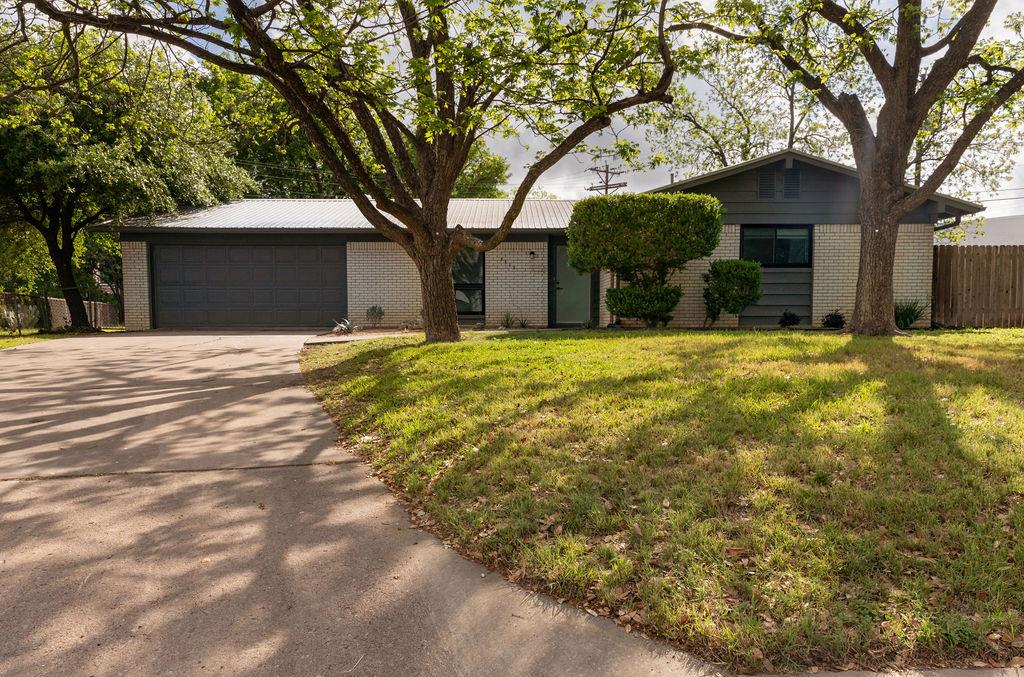 7515 Daugherty St Property Photo 1