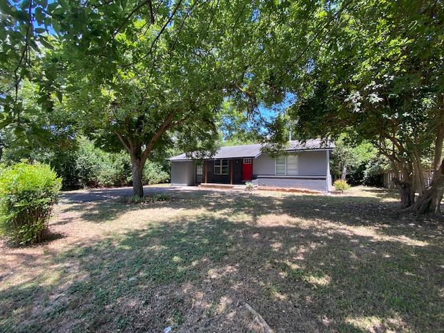 6903 Circle S Rd Property Photo