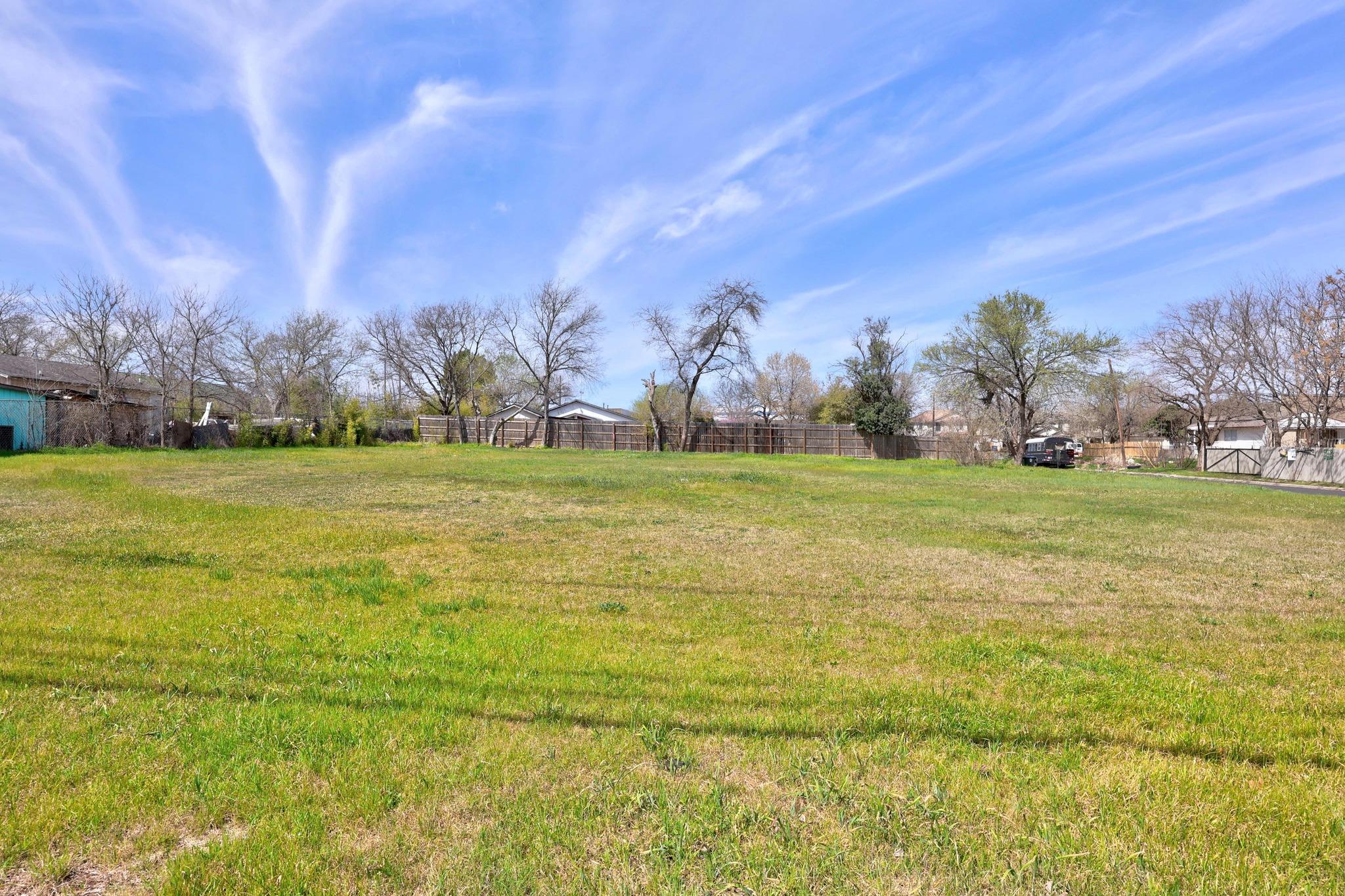 7410 Carver Ave Property Photo 10