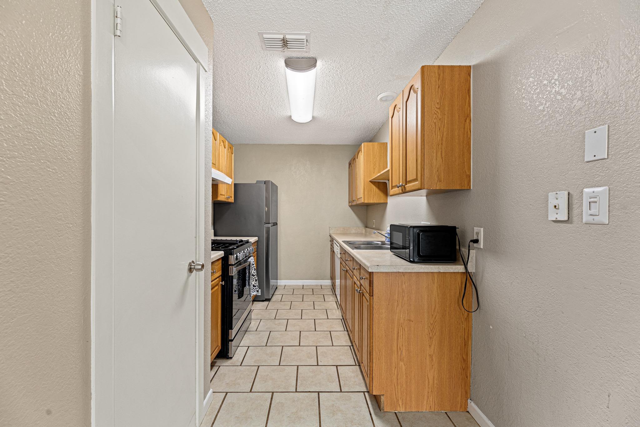 906 Oleander Ln #906 Property Photo 13