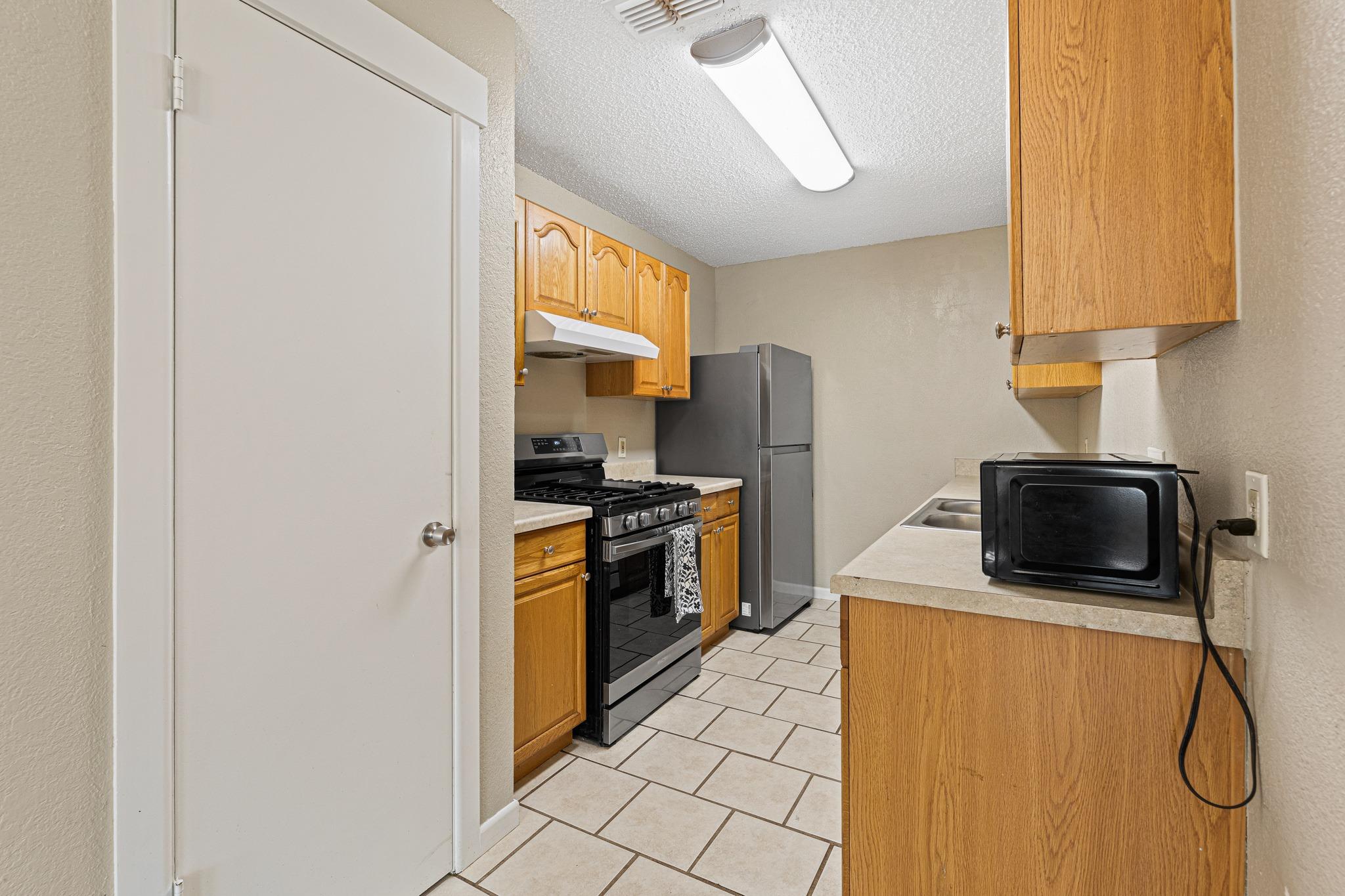906 Oleander Ln #906 Property Photo 14