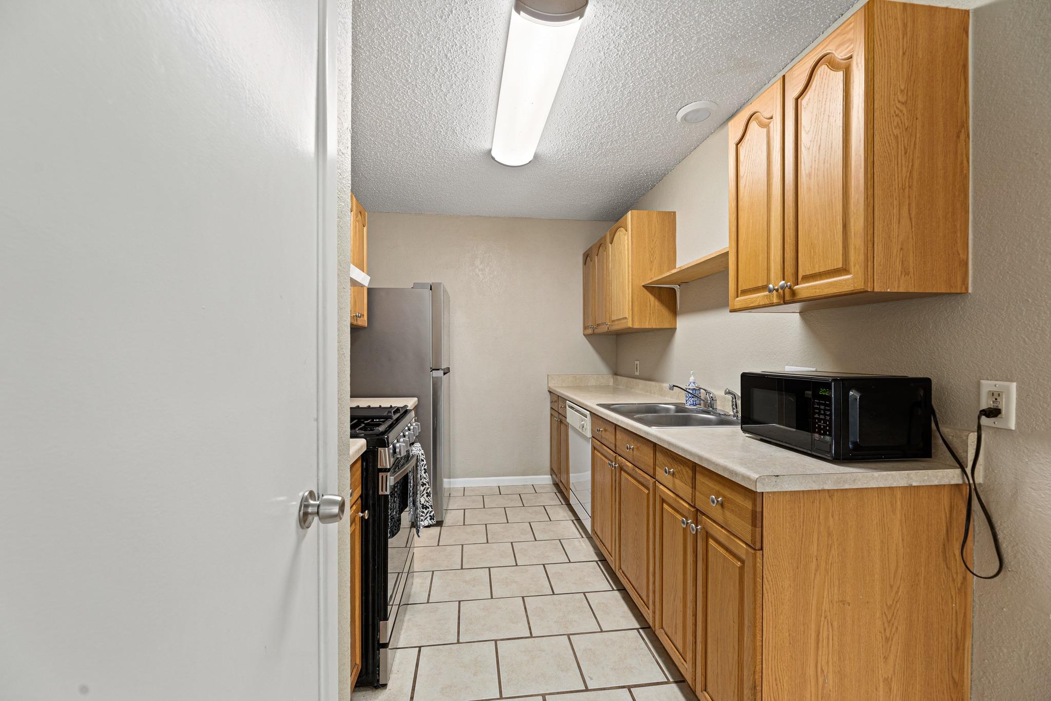 906 Oleander Ln #906 Property Photo 15