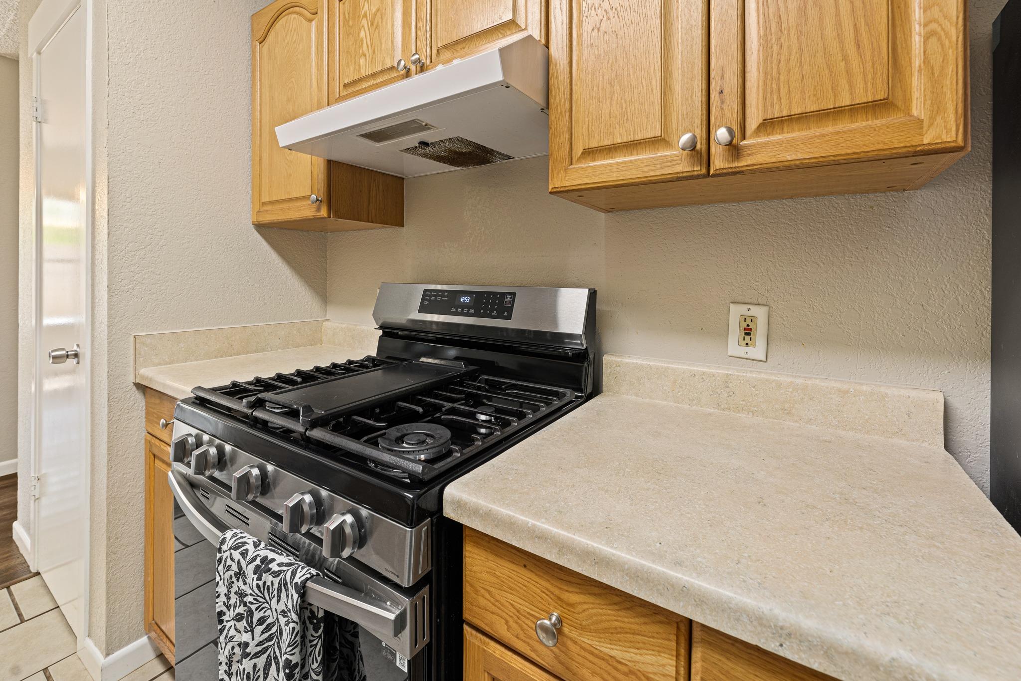 906 Oleander Ln #906 Property Photo 18