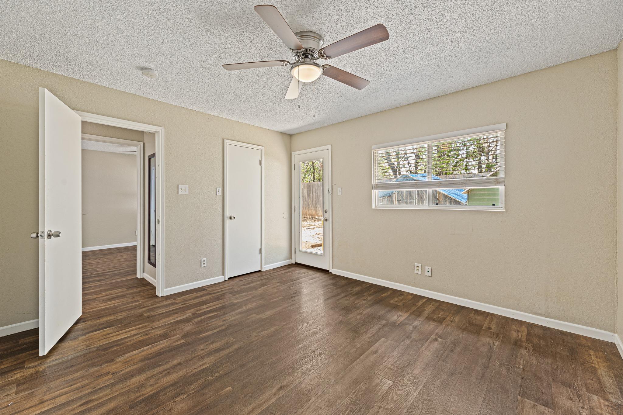 906 Oleander Ln #906 Property Photo 20