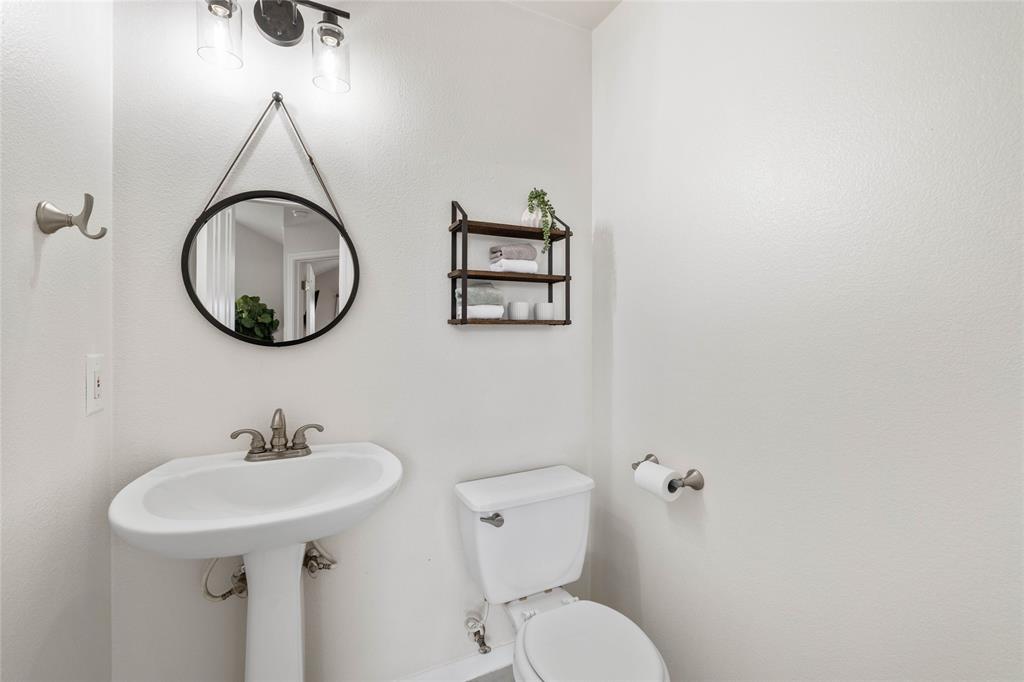 8604 Priest River Dr Property Photo 18