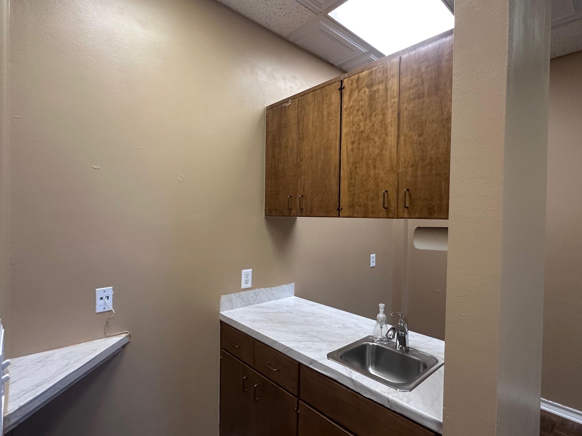 702 Chestnut St St #106 Property Photo 5