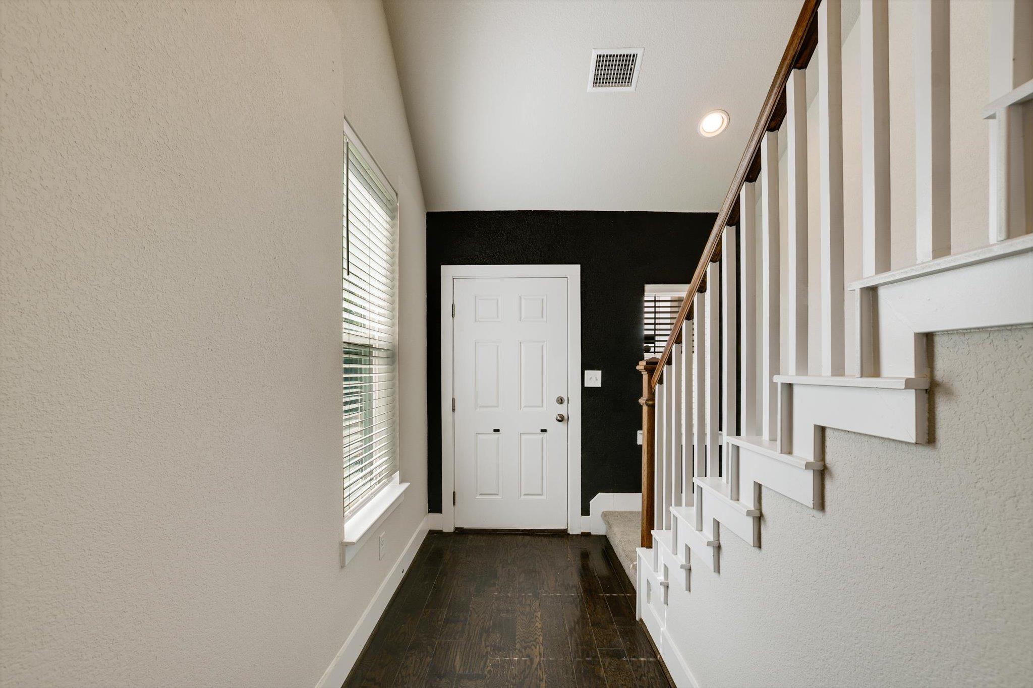 5826 Aviano Rd Property Photo 3