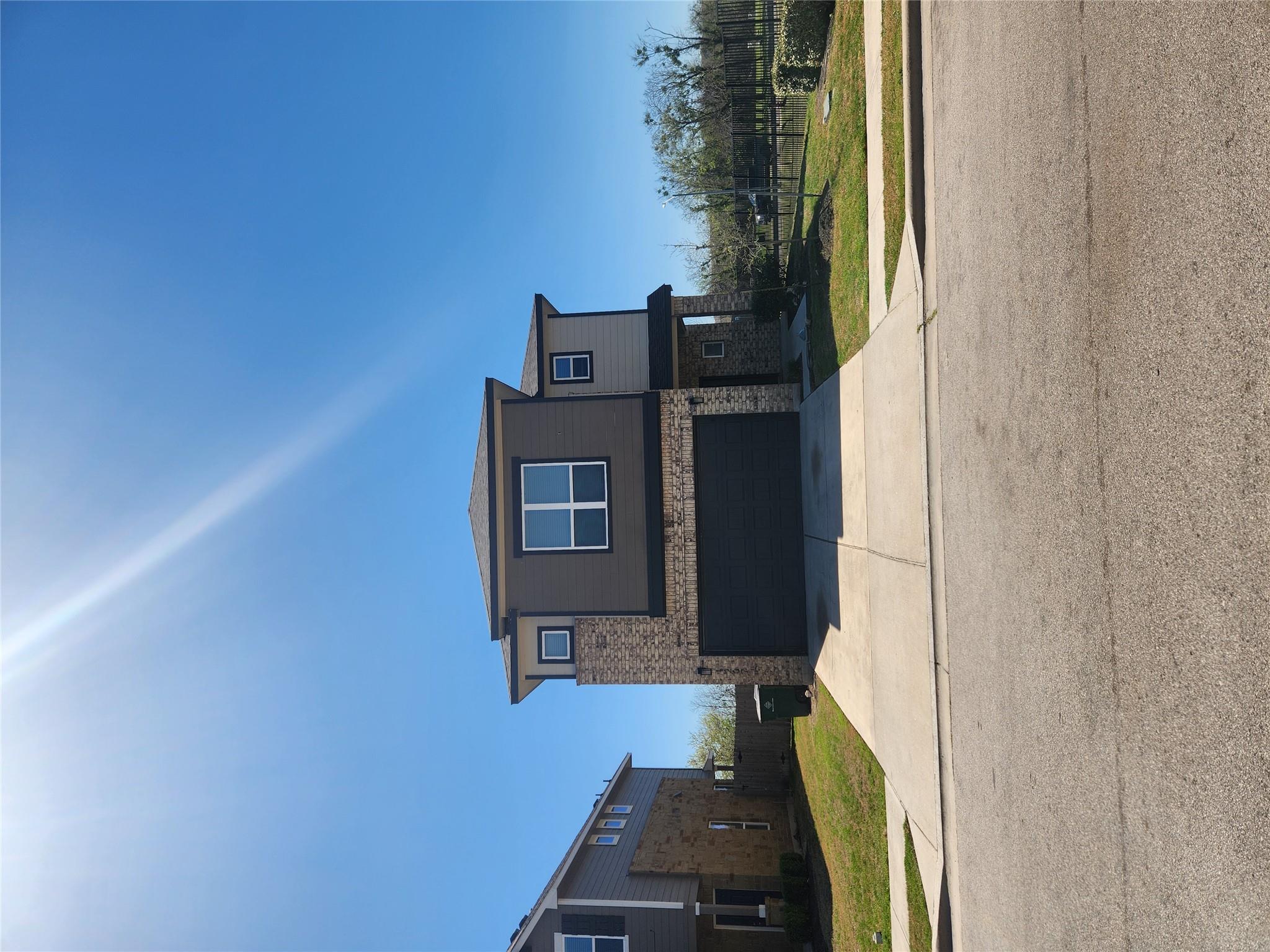 1207 Aspen Grove Dr Property Photo