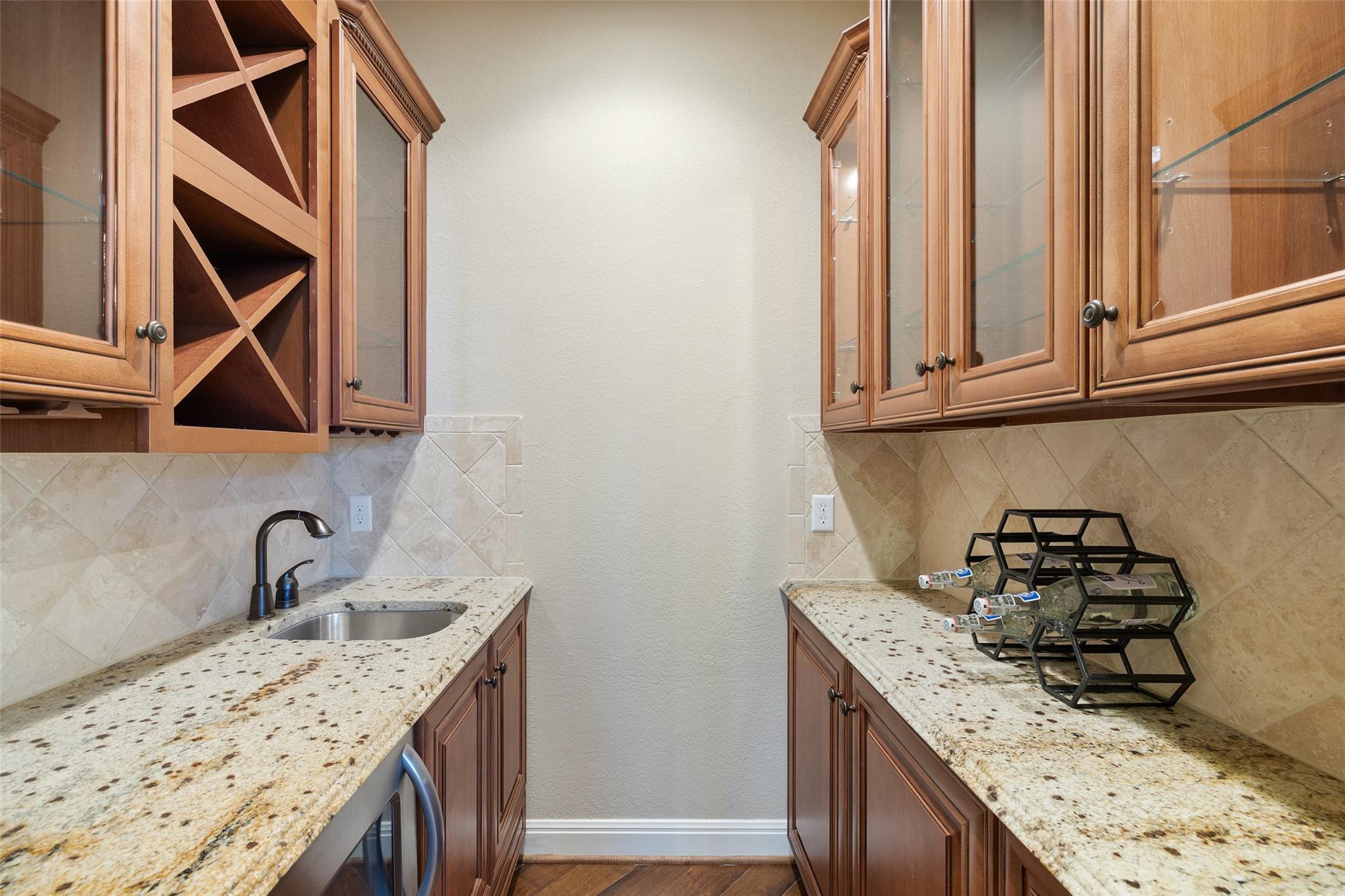 407 Bella Montagna Cir Property Photo 11