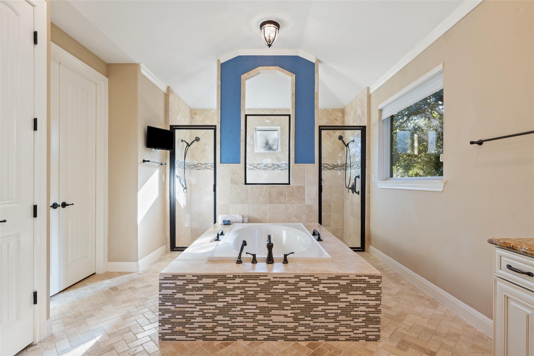 407 Bella Montagna Cir Property Photo 16