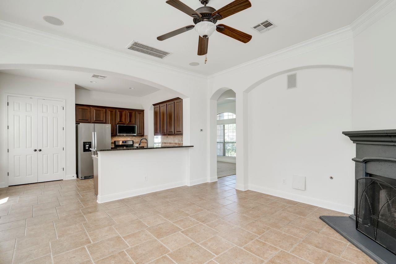 15633 Interlachen Dr Property Photo 12
