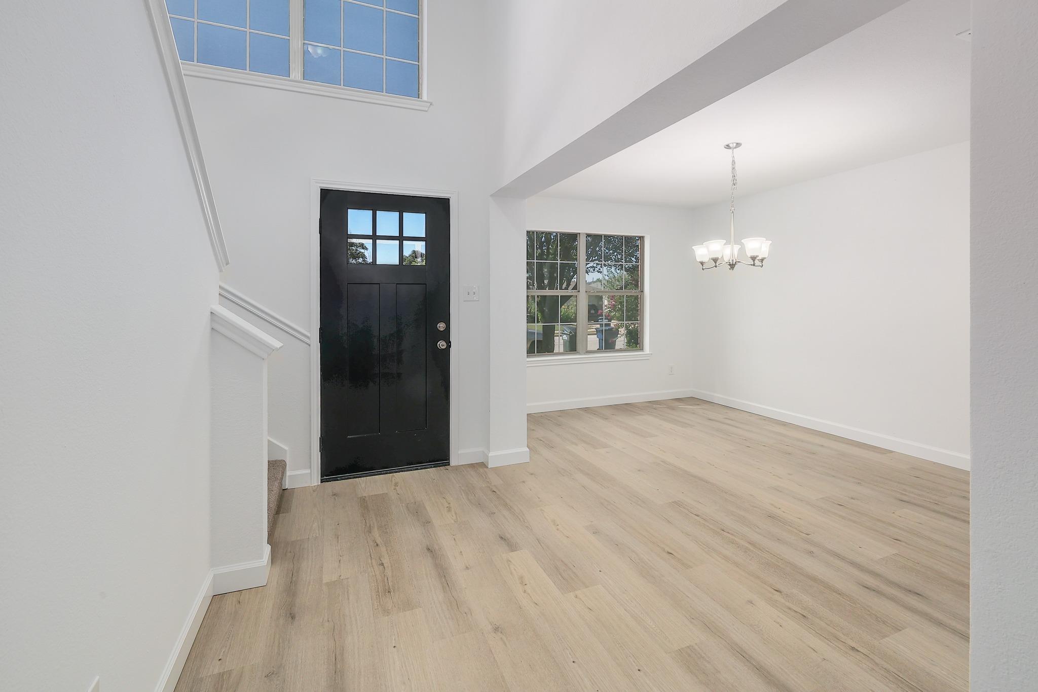 709 Los Robles Rd Property Photo 16