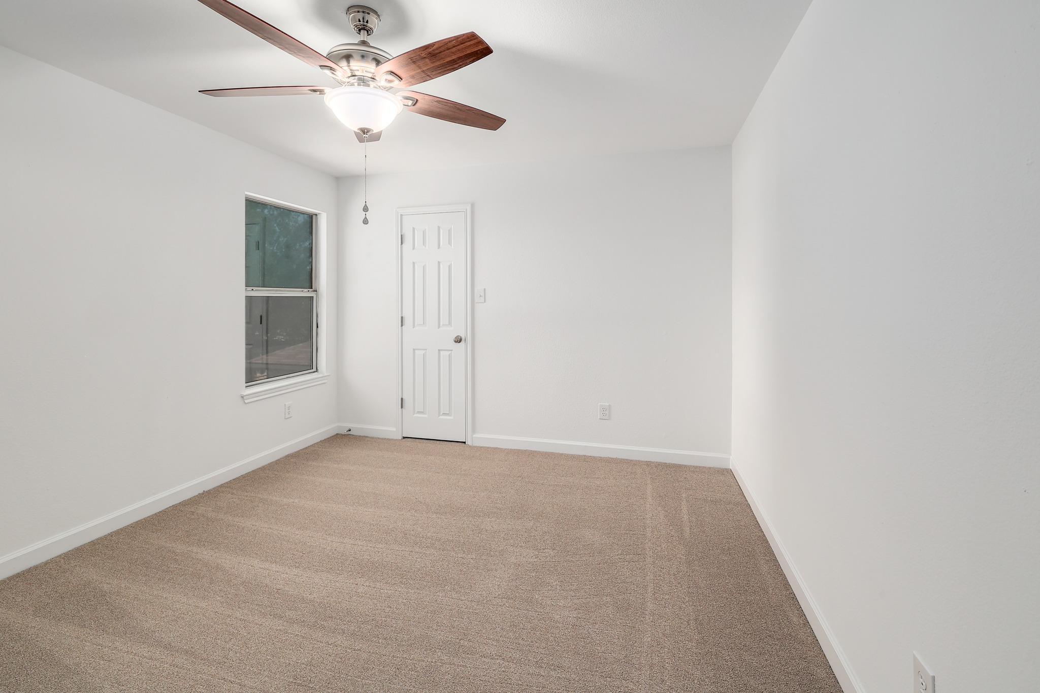 709 Los Robles Rd Property Photo 23