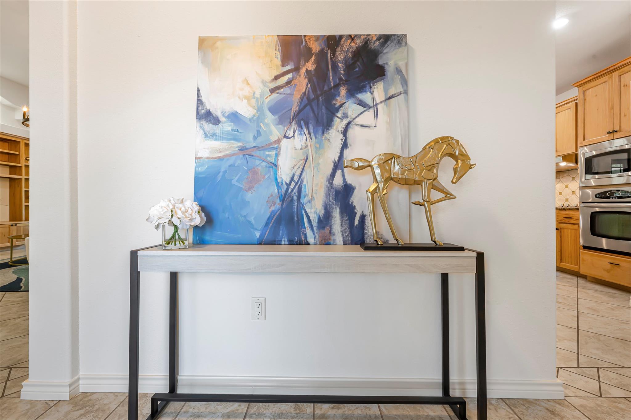 211 E Creek Dr Property Photo 12