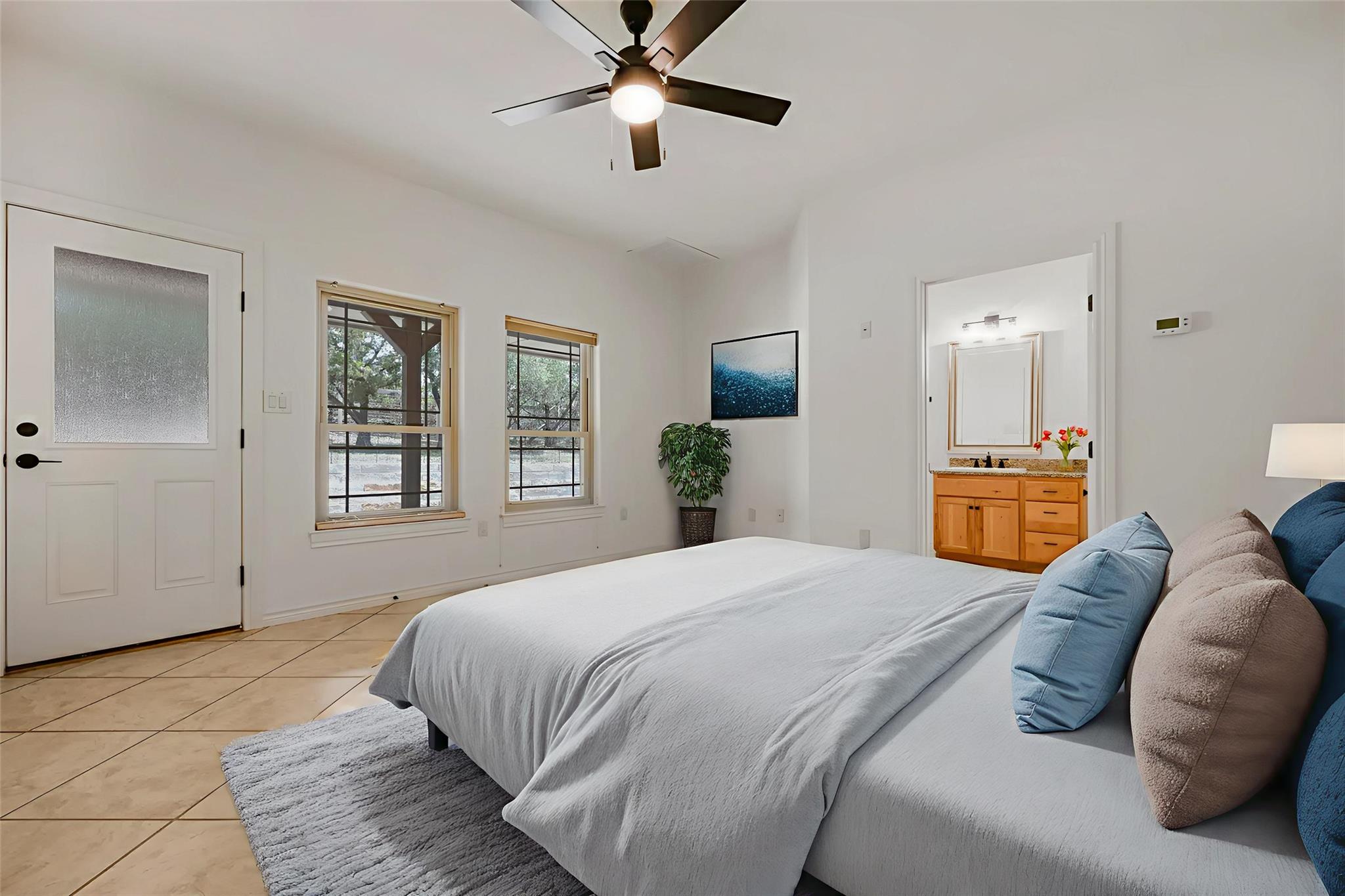 211 E Creek Dr Property Photo 16