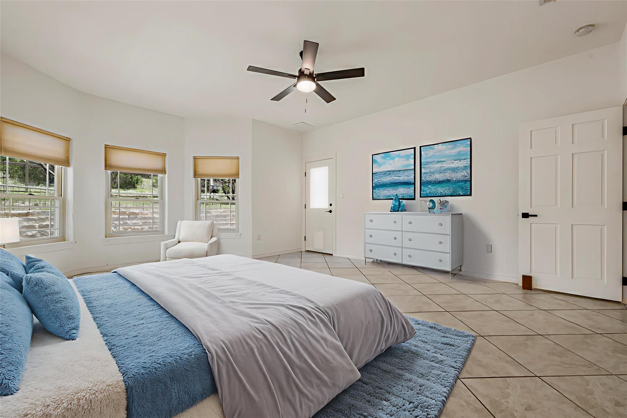 211 E Creek Dr Property Photo 19