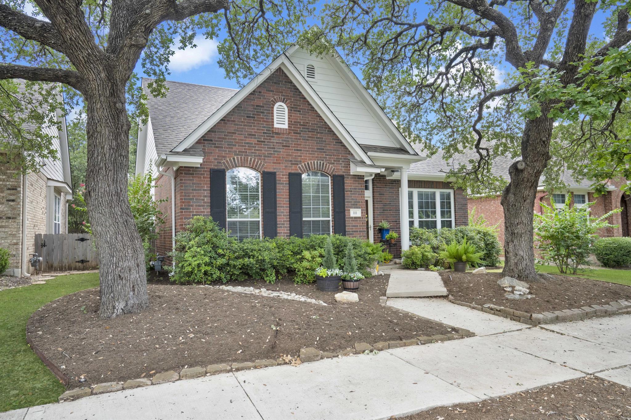 111 Village Park Dr Property Photo 1