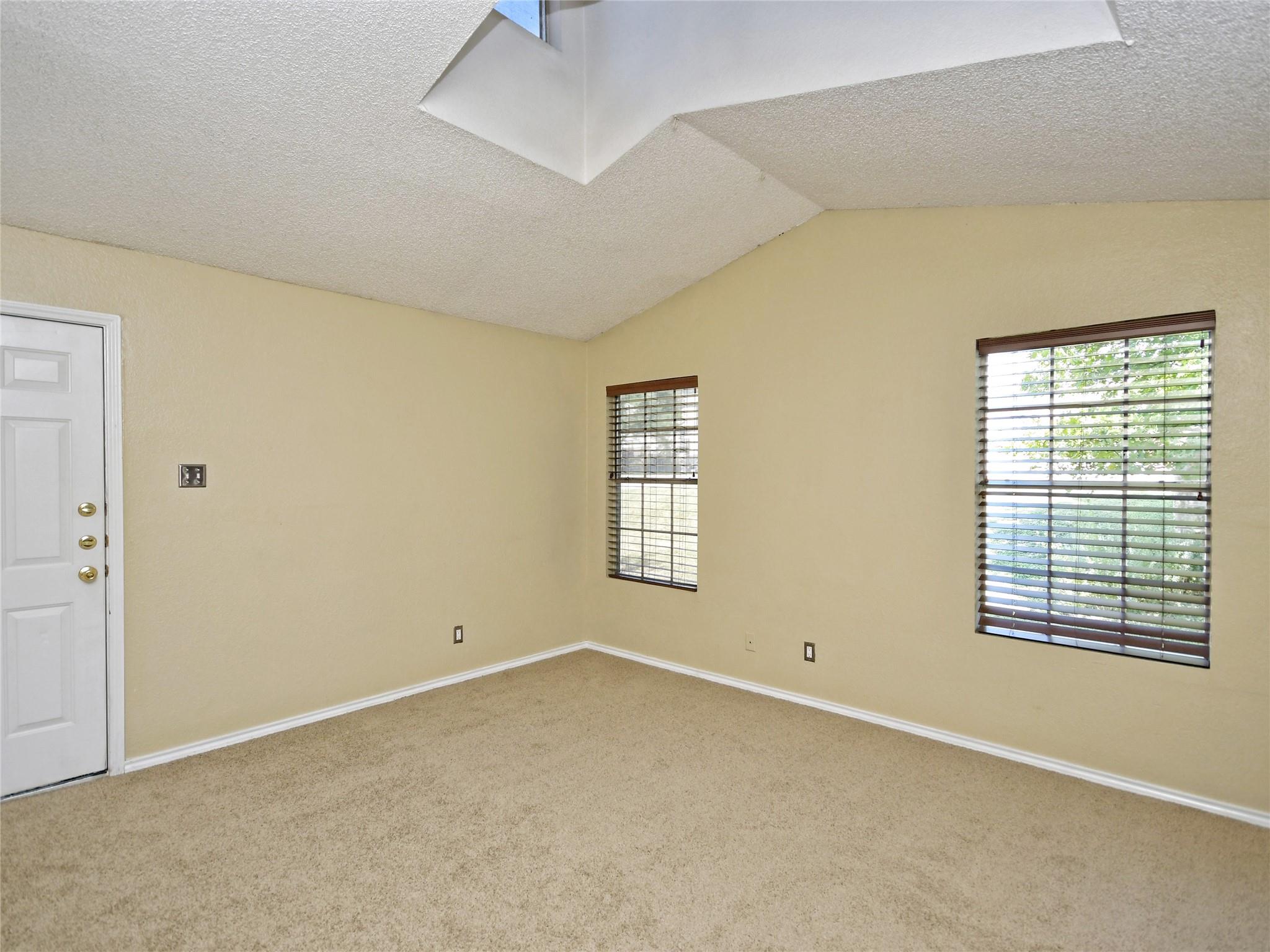415 Fantail Loop #a Property Photo 9