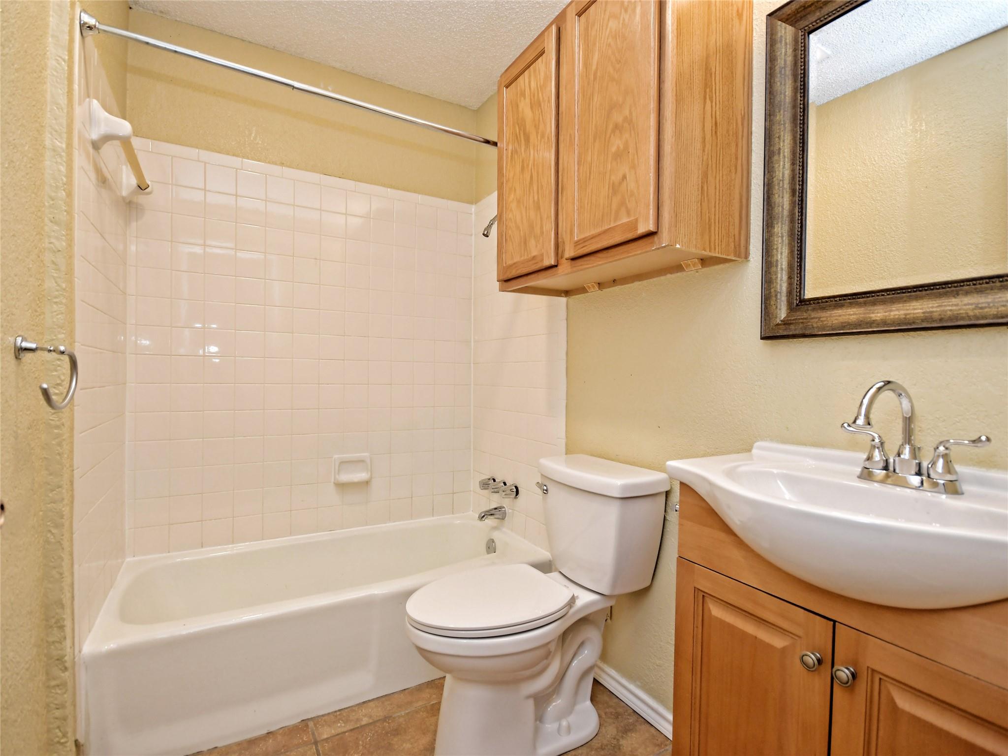 415 Fantail Loop #a Property Photo 12
