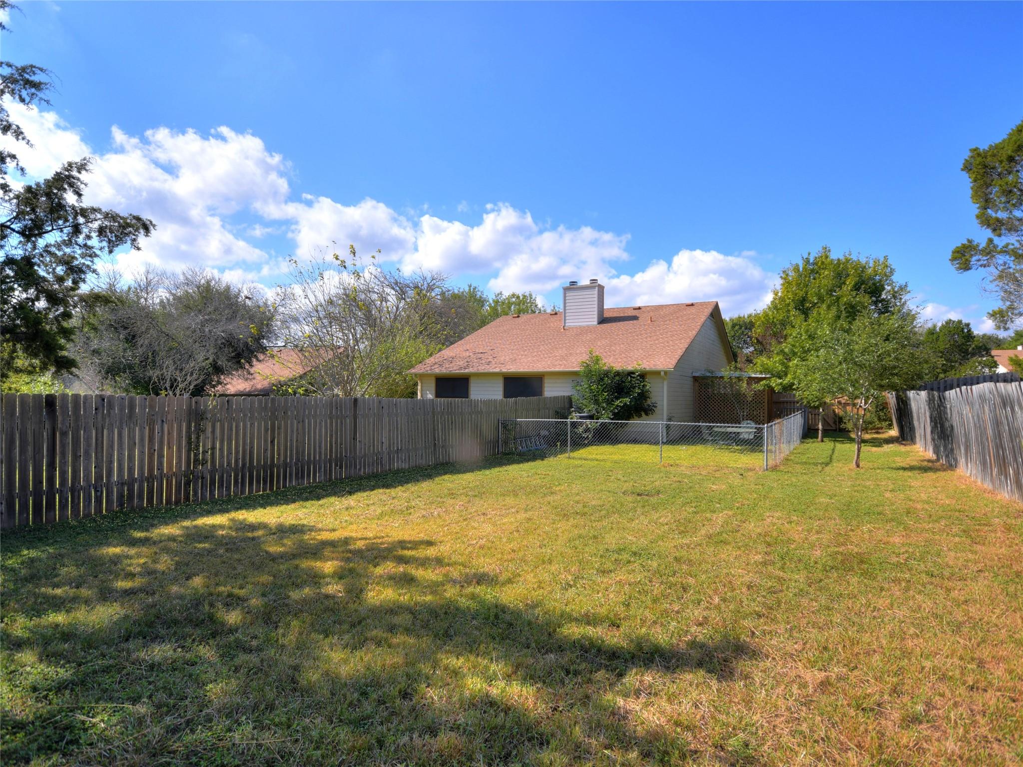 415 Fantail Loop #a Property Photo 15