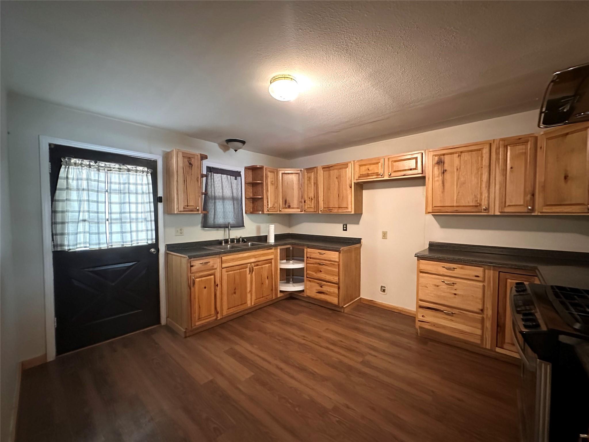 400 Sunbonnet Dr Property Photo 14