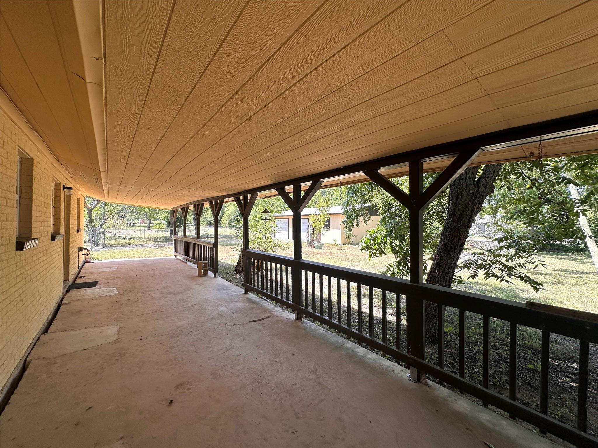 400 Sunbonnet Dr Property Photo 23