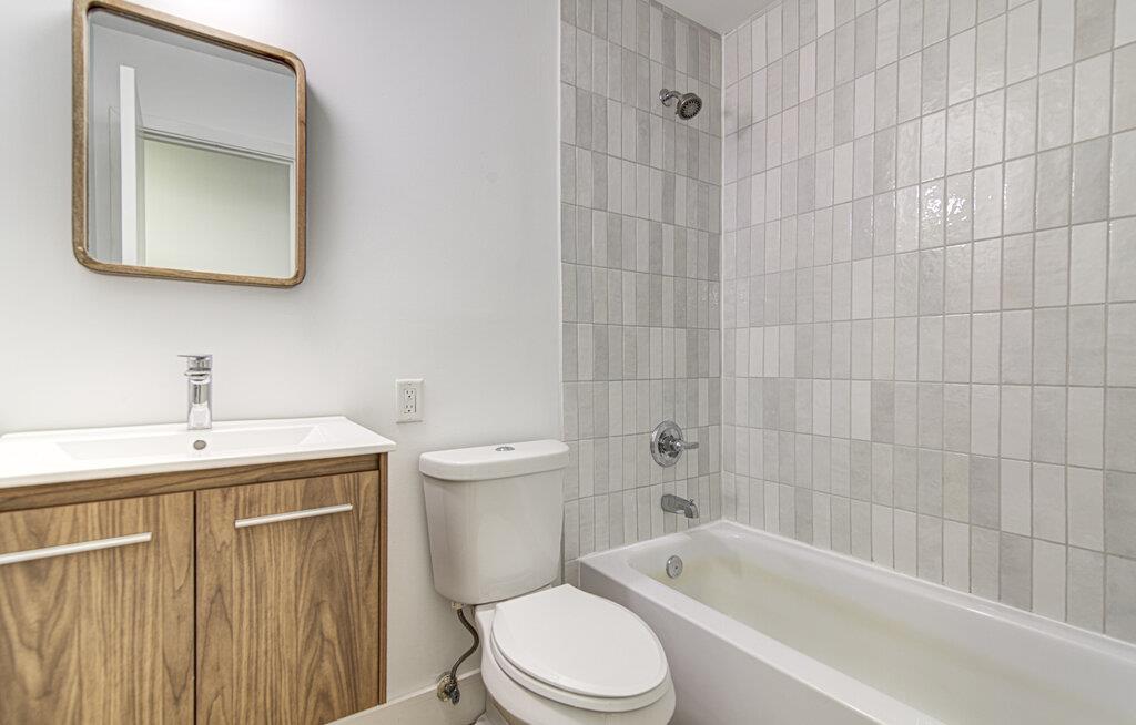 2704 Nottingham Ln Property Photo 15
