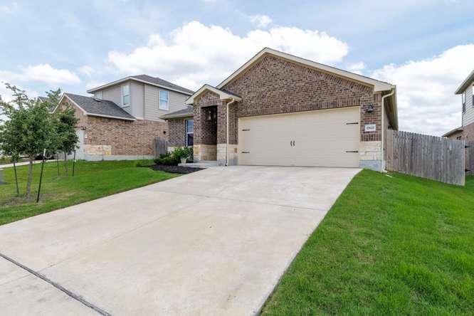 17621 Fairbridge Ln Property Photo 1
