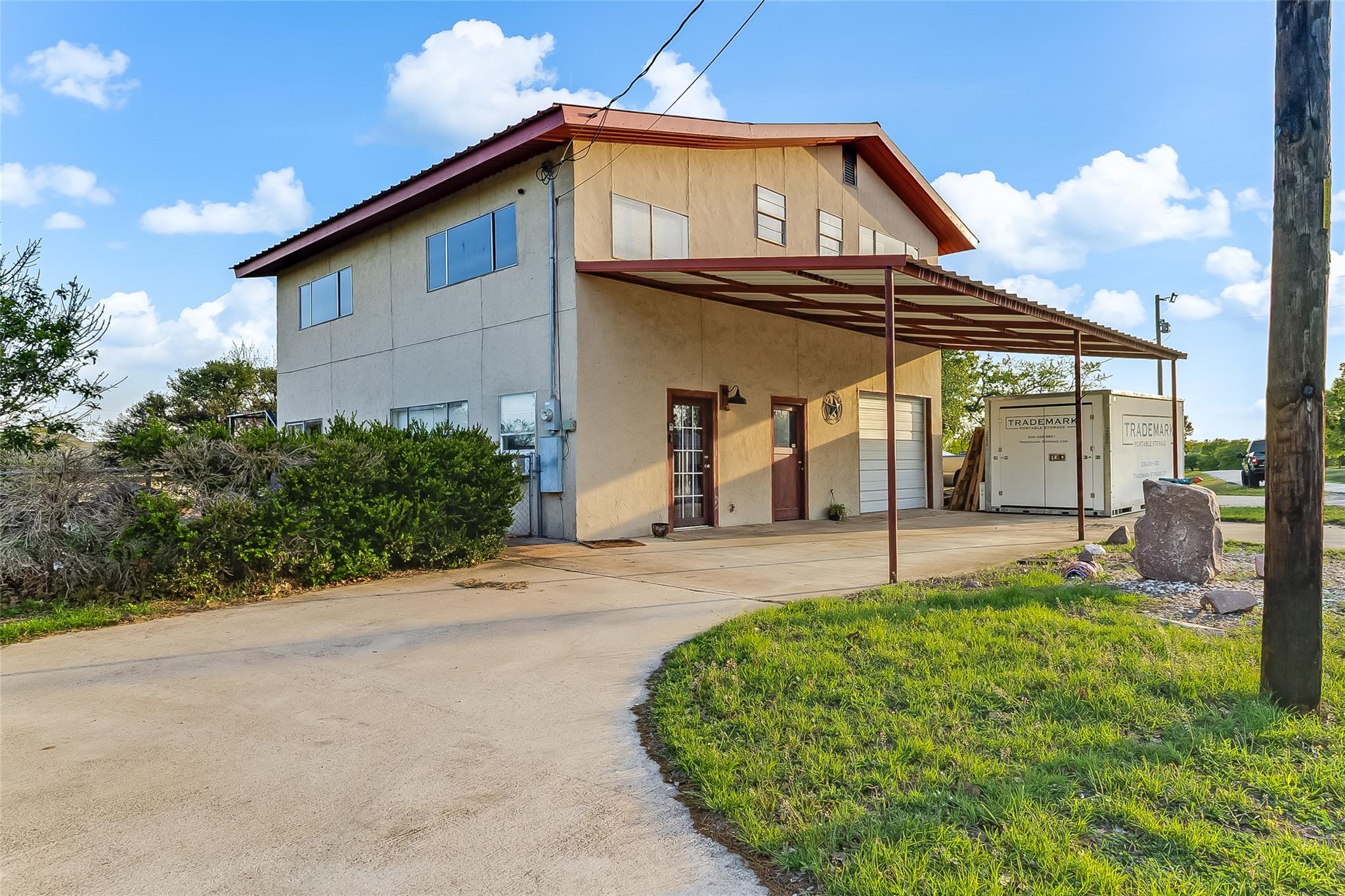 288 Ballard St Property Photo