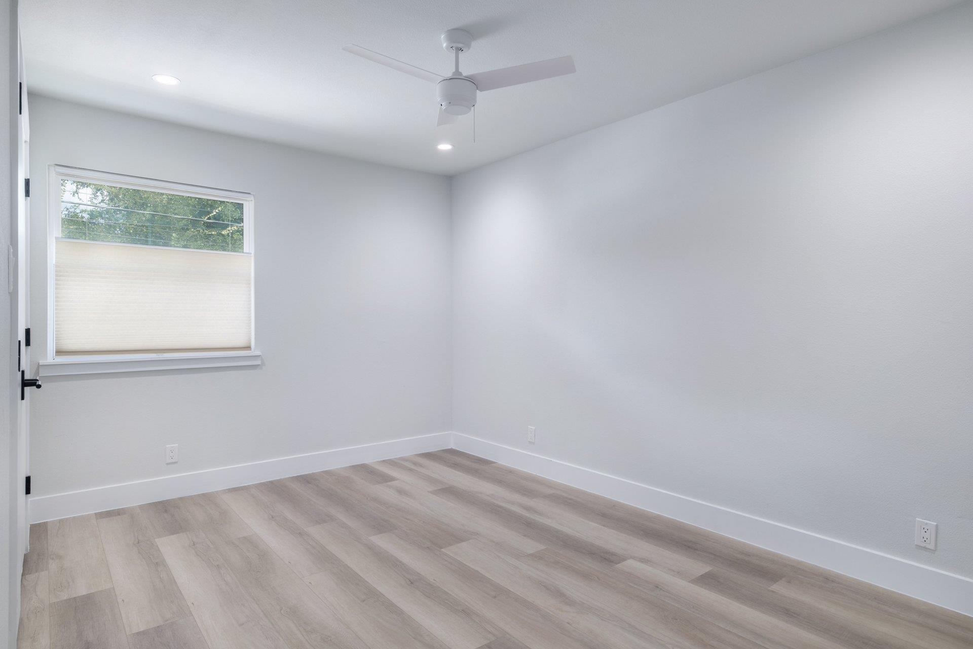 5304 Saint Georges Grn #d Property Photo 13