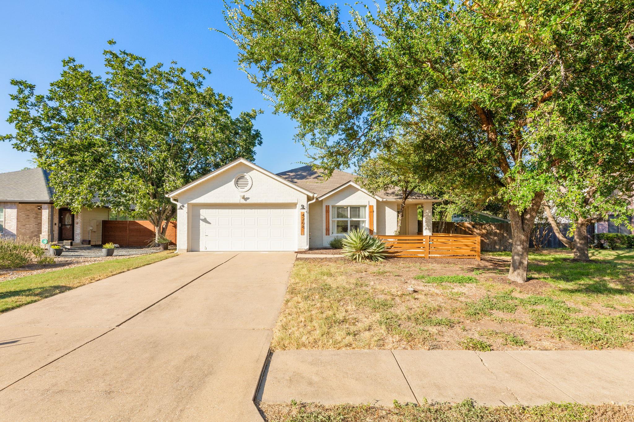 4208 Triboro Trl Property Photo 1