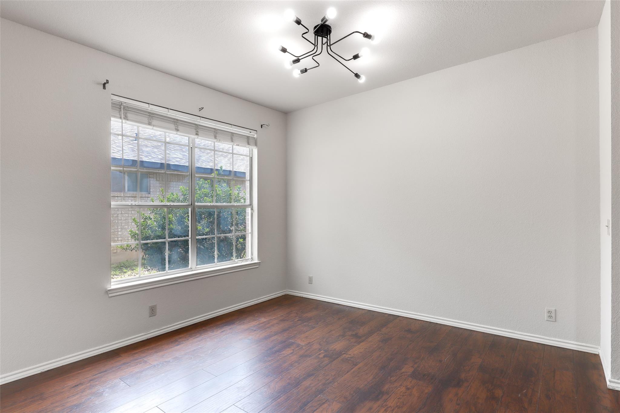 1204 Stepp Bnd Property Photo 5