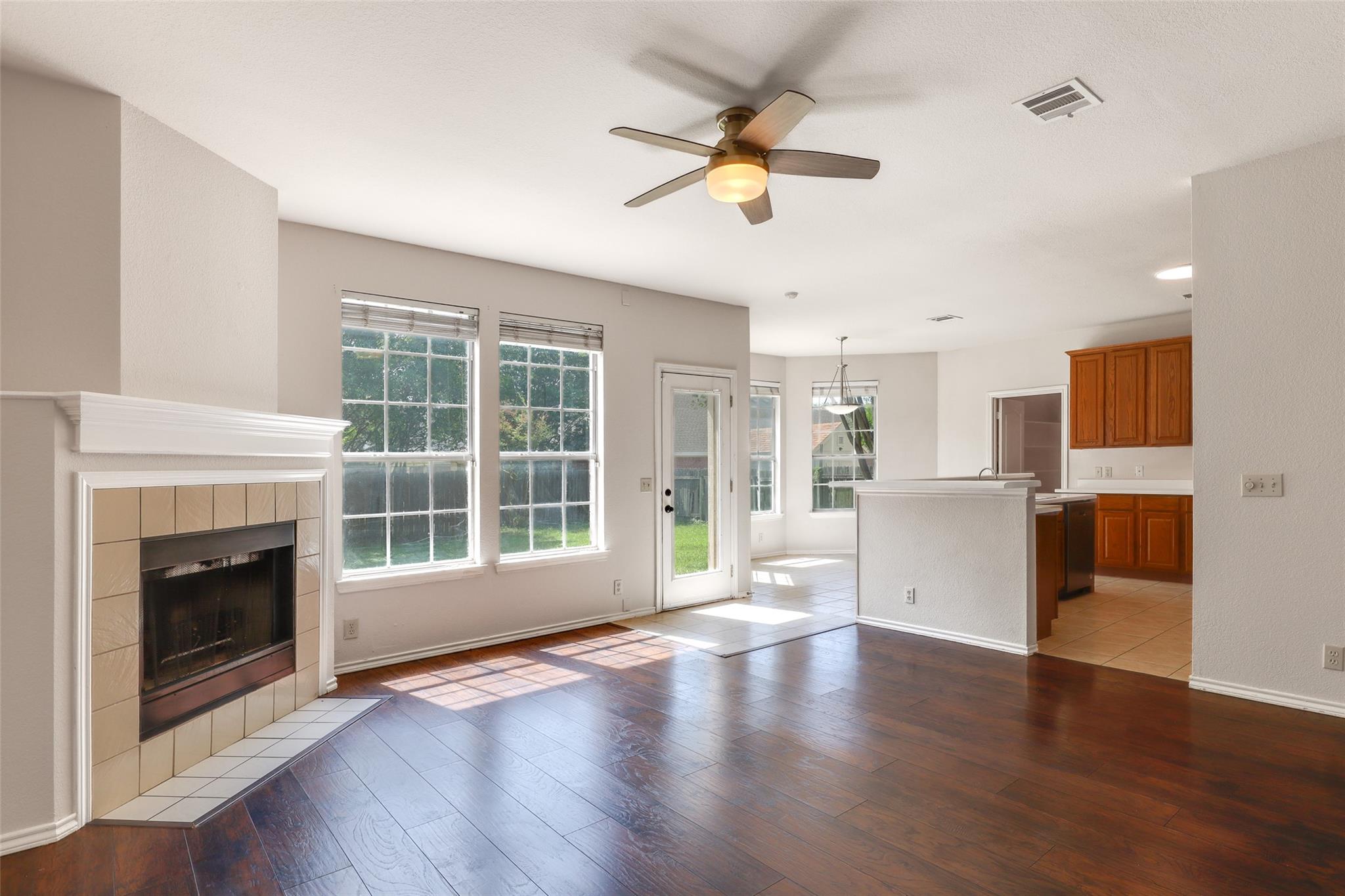 1204 Stepp Bnd Property Photo 7