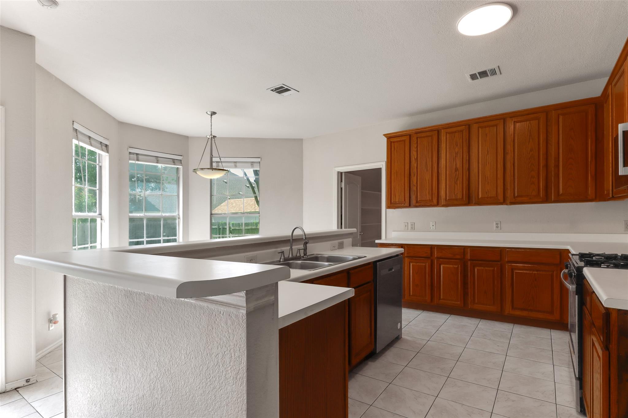 1204 Stepp Bnd Property Photo 10
