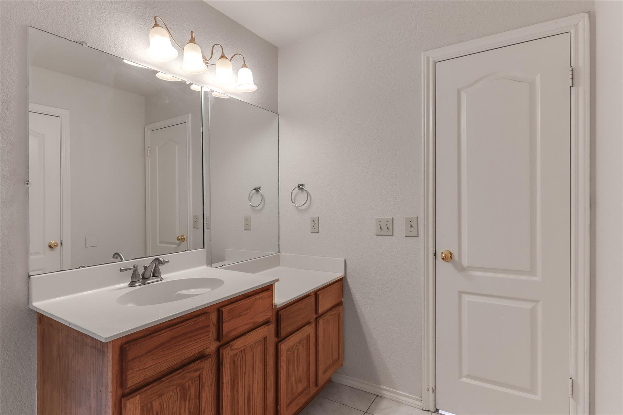 1204 Stepp Bnd Property Photo 16