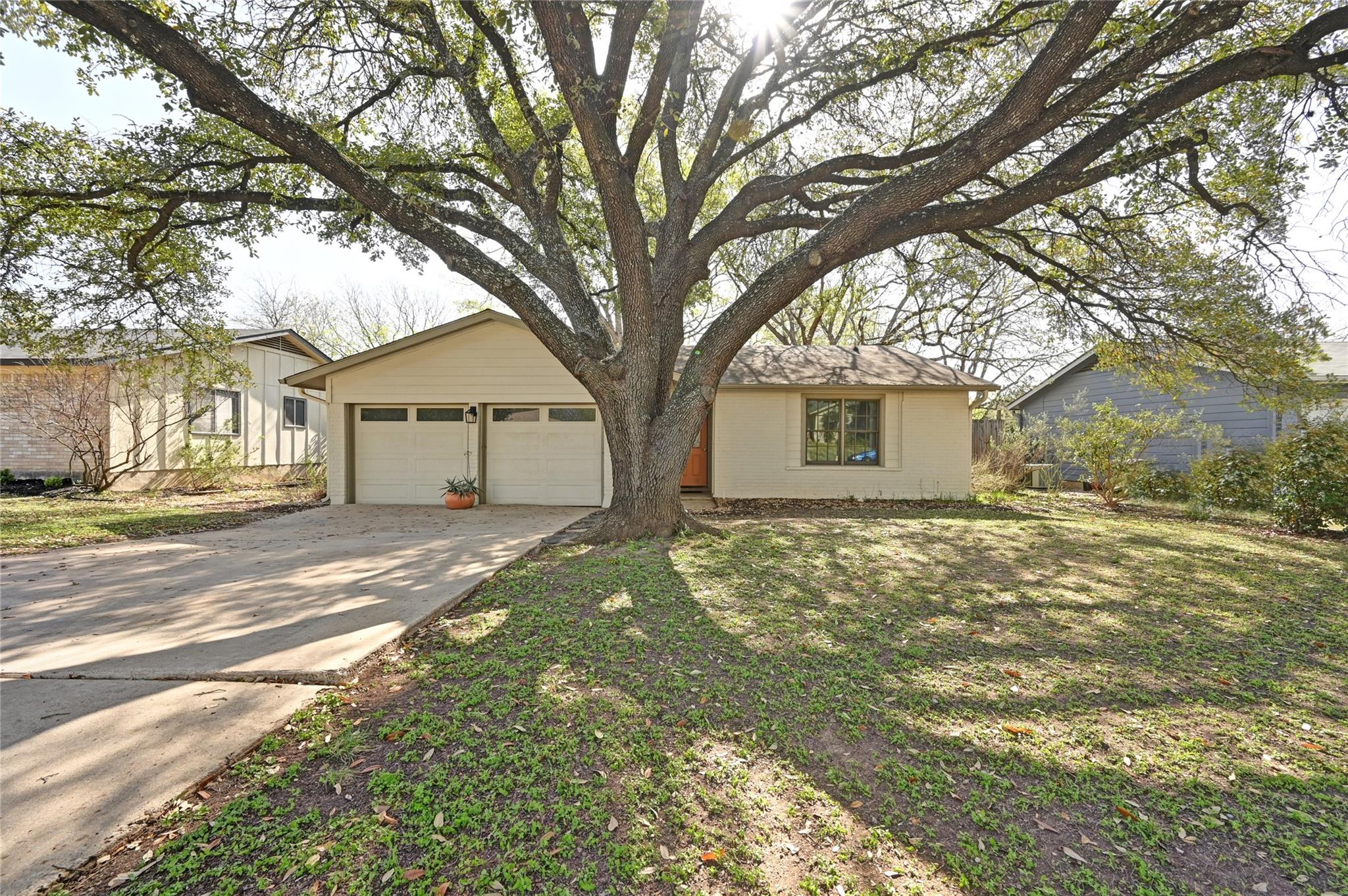 7109 Barnsdale Way Property Photo