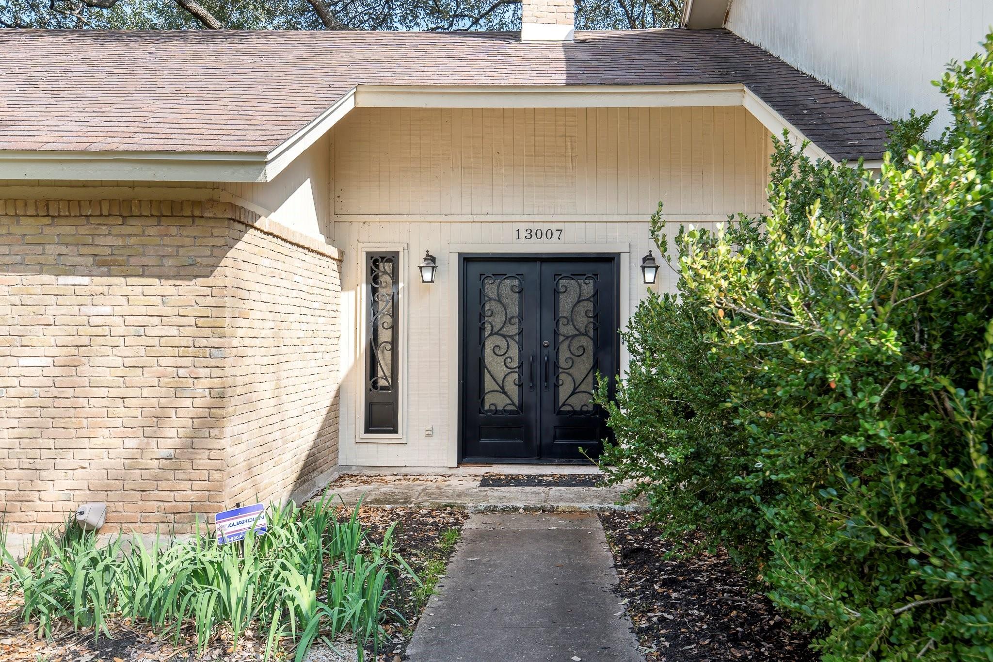 13007 Stillforest St Property Photo 3