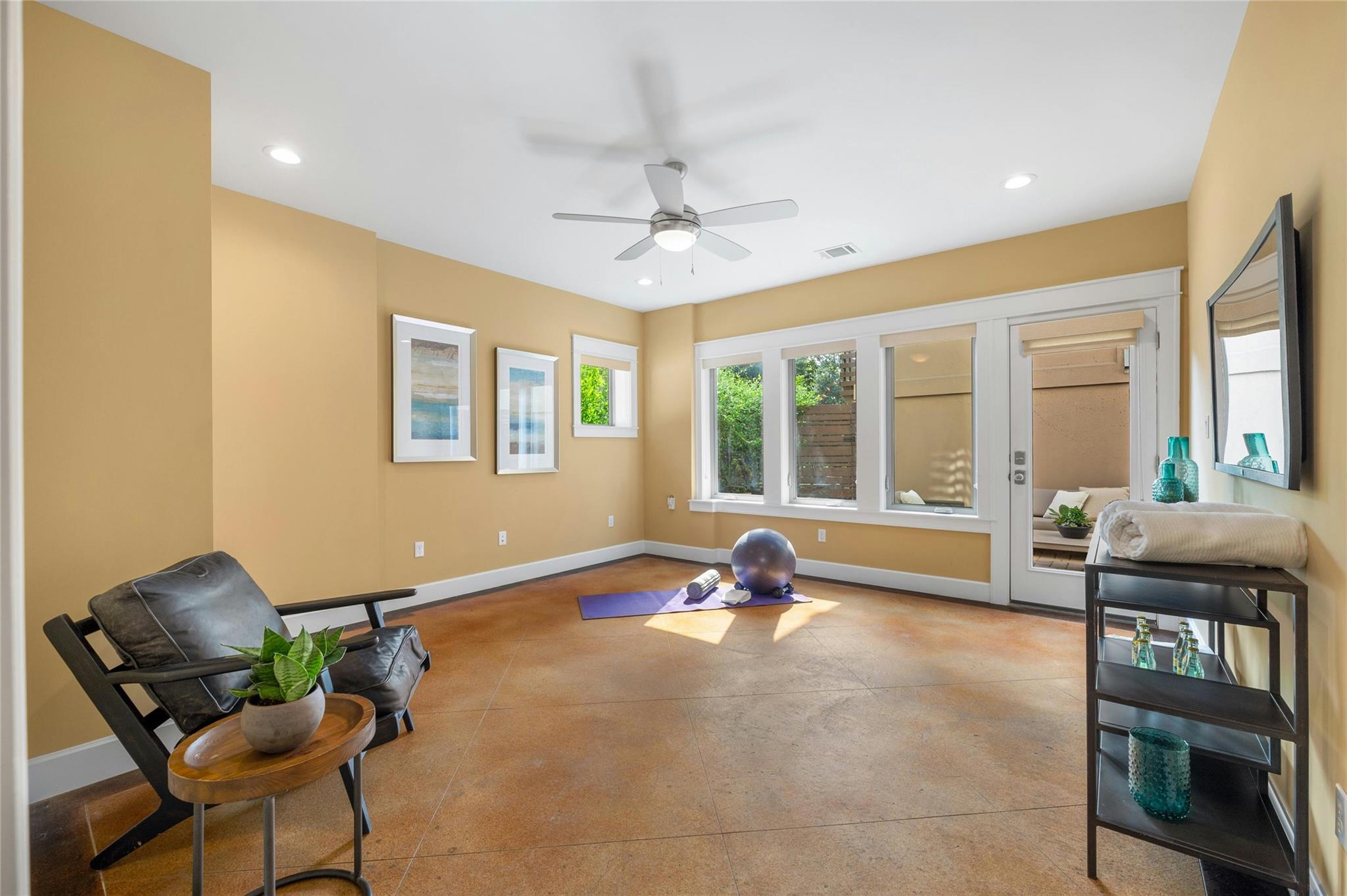 1227 Newning Ave 1 Property Photo 25