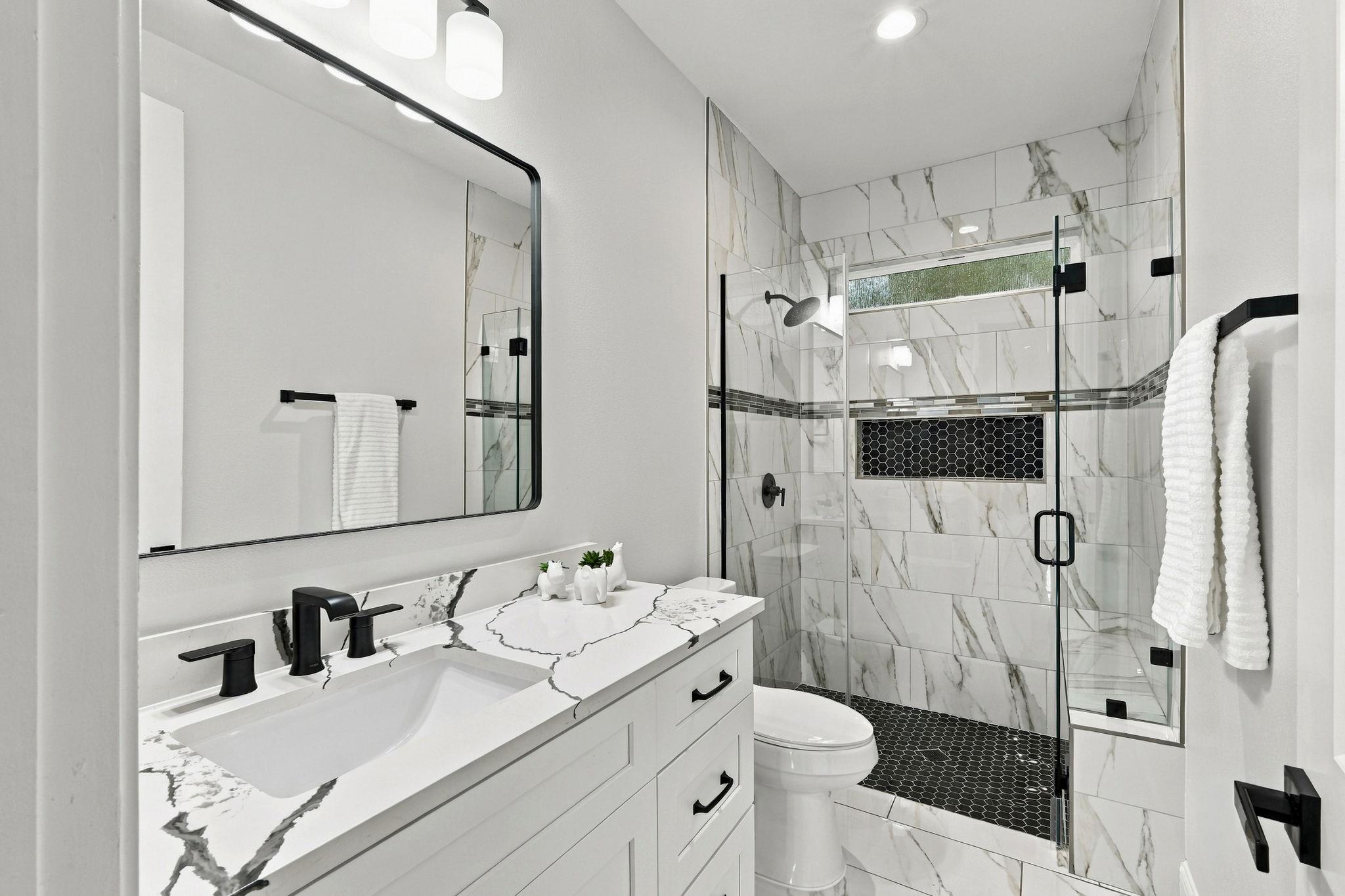 20302 Boggy Ford Rd Property Photo 23