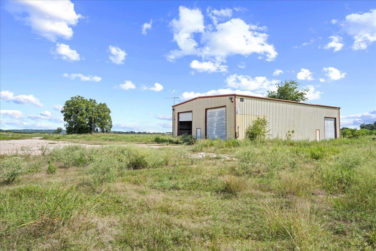 399 Prune Rd Property Photo 4